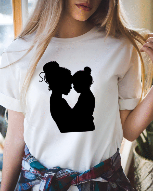 Mãe e Filha: Laços Eternos - T-Shirt Personalizável